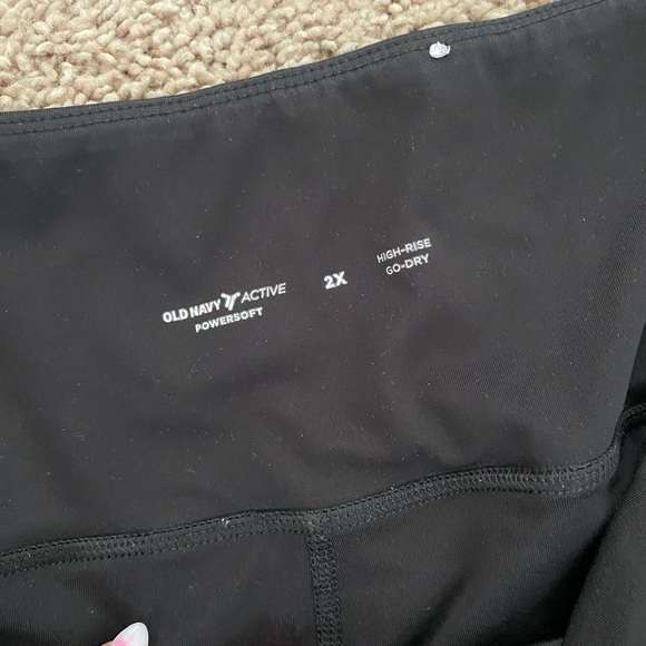 Old Navy high rise go dry skort - Picture 3 of 3